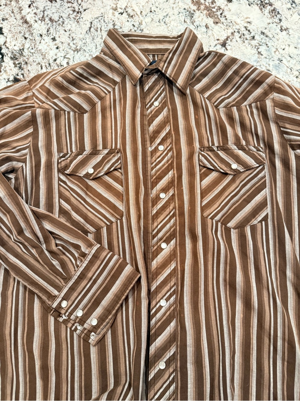 Wrangler Brown and White Striped Long-Sleeve Button-Down Shirt